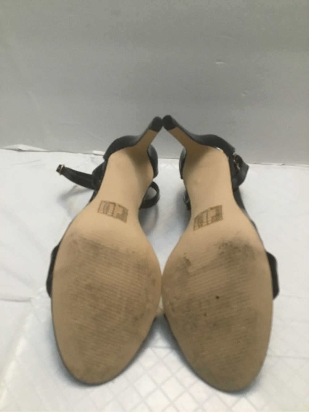 Forever 21 Black Patent Ankle Strap Heels Open Toe Glossy Size 6.5 Like New - Picture 11 of 13